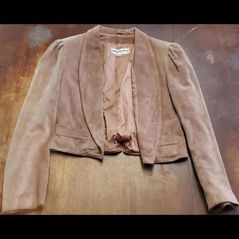 Chic Vintage Tan Suede Blazer for Women
